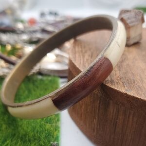 Vintage Cream and Brown Bangle Bracelet‎ B3413